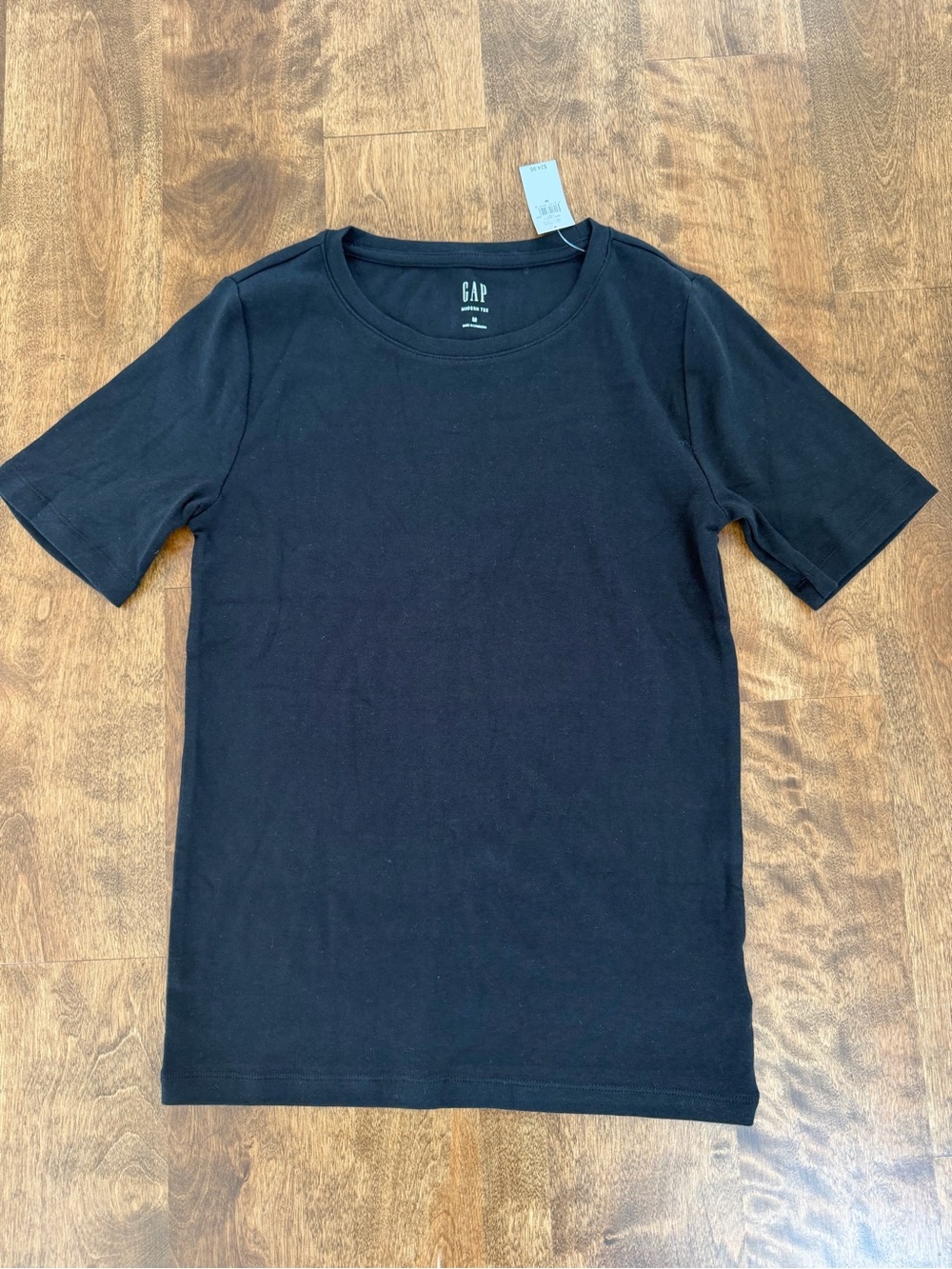 GAP Black Crewneck Short Sleeve Tee